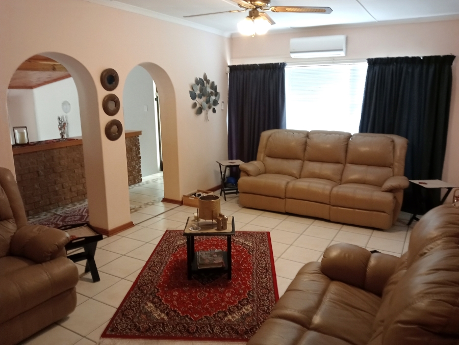 3 Bedroom Property for Sale in Campher Park Eastern Cape